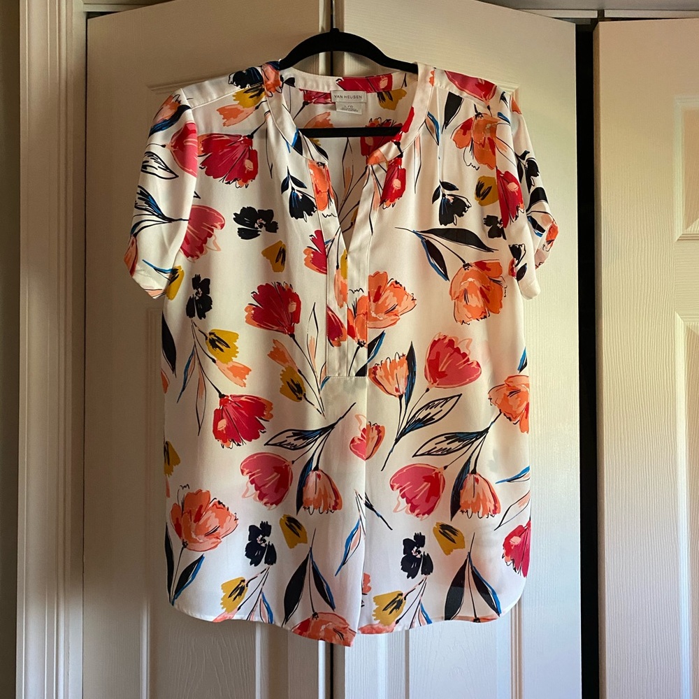 Van Heusen floral top